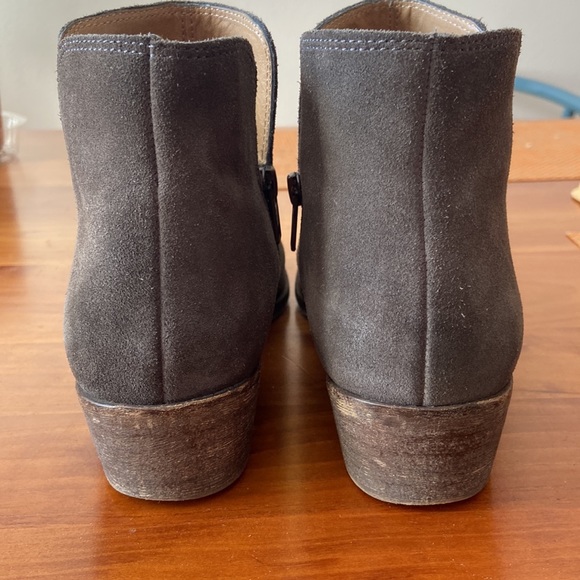 Splendid booties suede grey 8 1/2 - Picture 4 of 4